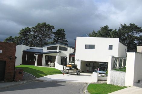 Photo of property in 31 Summit Road, Fairfield, Lower Hutt, 5011