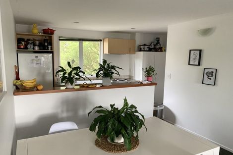 Photo of property in 58 Albionvale Road, Glen Eden, Auckland, 0602