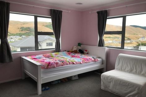 Photo of property in 5 Prestwich Rise, Churton Park, Wellington, 6037