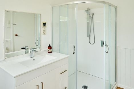 Photo of property in 68 Acacia Avenue, Maungaraki, Lower Hutt, 5010