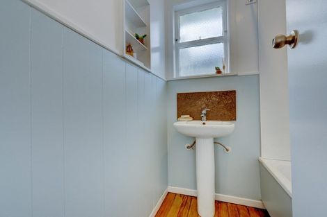 Photo of property in 27 Charles Street, Te Kamo, Whangarei, 0112