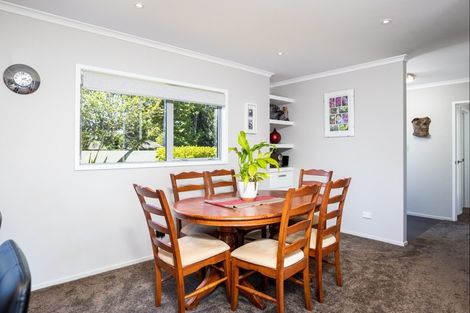 Photo of property in 398 Mangorei Road, Highlands Park, New Plymouth, 4312