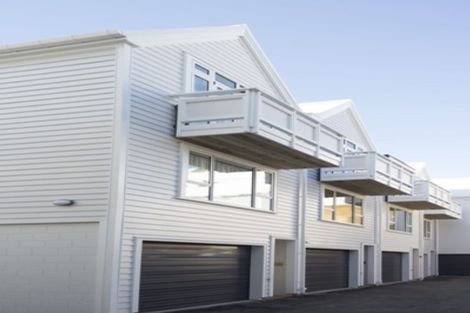 Photo of property in Pirie Street Townhouses, 18/35 Pirie Street, Mount Victoria, Wellington, 6011