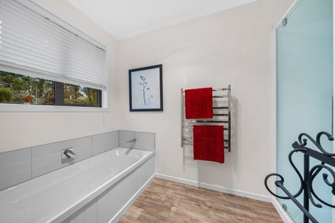 Photo of property in 32 Mill Grove, Clareville, Carterton, 5713