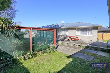 Photo of property in 19 Ian Place, Bishopdale, Christchurch, 8053