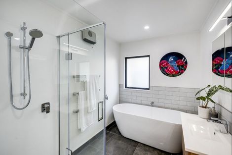 Photo of property in 5 Woodlands Drive, Havelock North, 4130