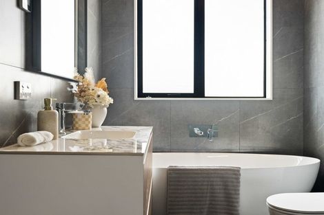 Photo of property in 51 Emerald Avenue, Rosehill, Papakura, 2113