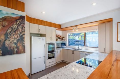 Photo of property in 2/30 Kowhai Road, Campbells Bay, Auckland, 0630