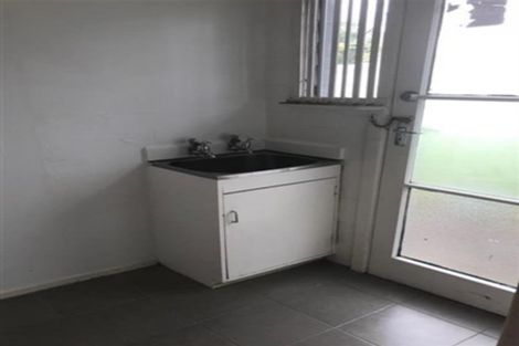 Photo of property in 2/23 Driver Road, Mangere East, Auckland, 2024