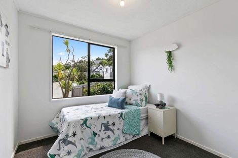 Photo of property in 36 Dominica Crescent, Grenada Village, Wellington, 6037