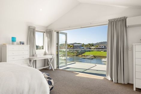 Photo of property in 14 Kelly Place, Whitianga, 3510