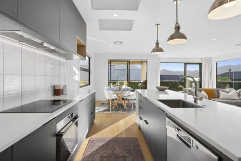 Photo of property in 9 Landsborough Lane, Wanaka, 9305