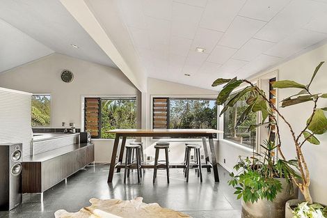 Photo of property in 395 Titirangi Road, Titirangi, Auckland, 0604