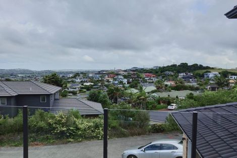 Photo of property in 5 Waldorf Crescent, Orewa, 0931