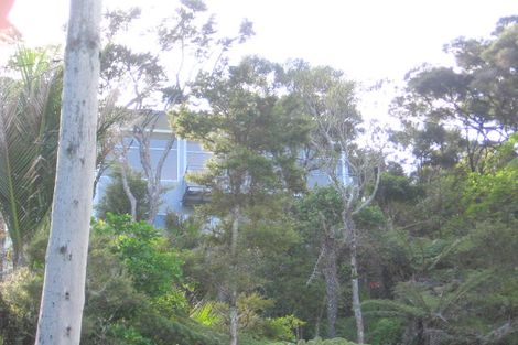 Photo of property in 13 Kauri Point Road, Laingholm, Auckland, 0604