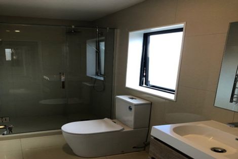 Photo of property in 10c Woodall Place, Totara Vale, Auckland, 0627