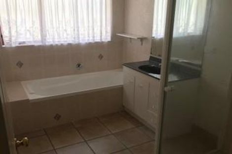 Photo of property in 227a Hill Road, The Gardens, Auckland, 2105