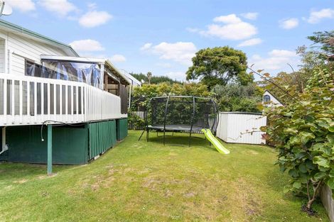 Photo of property in 121 Onemana Drive, Onemana, Whangamata, 3691