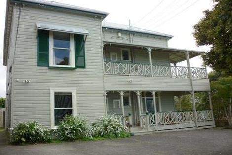 Photo of property in 165a Hinemoa Street, Birkenhead, Auckland, 0626