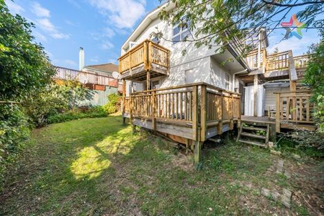 Photo of property in 94 Normandale Road, Normandale, Lower Hutt, 5010