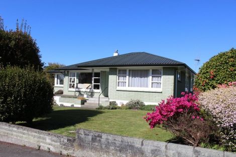 Photo of property in 18 Grant Street, Dannevirke, 4930