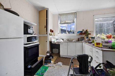 Photo of property in 56 Victoria Street, Patea, 4520