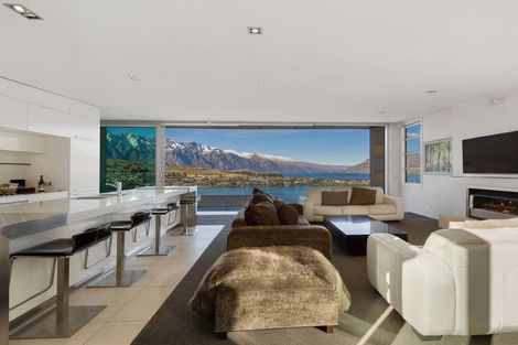 Photo of property in 74 Panorama Terrace, Queenstown, 9300