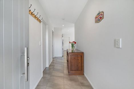 Photo of property in 8 Whitnall Street, Halswell, Christchurch, 8025