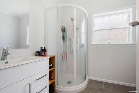 Photo of property in 37 Park Road, Glenfield, Auckland, 0629