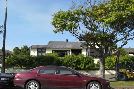 Photo of property in 4 Memorial Avenue, Parkside, Timaru, 7910