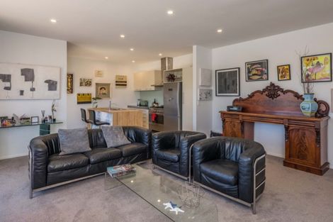 Photo of property in 2/77 Nevay Road, Miramar, Wellington, 6022