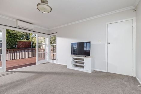 Photo of property in 1/120 Archers Road, Glenfield, Auckland, 0629