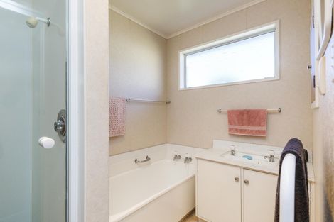 Photo of property in 1/28 Wood Street, Takaro, Palmerston North, 4410