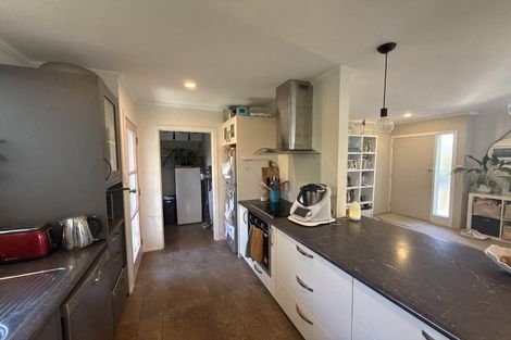 Photo of property in 12 Freya Place, Torbay, Auckland, 0630