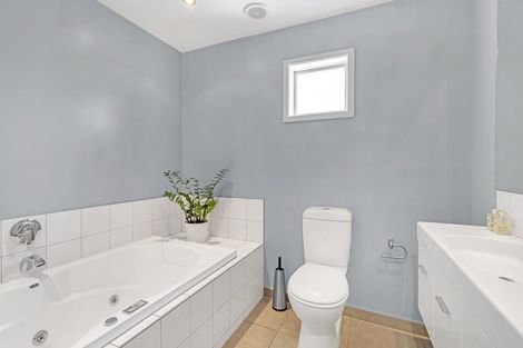 Photo of property in 32a Jeffreys Road, Fendalton, Christchurch, 8052