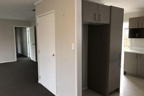 Photo of property in 128 Moire Road, West Harbour, Auckland, 0618