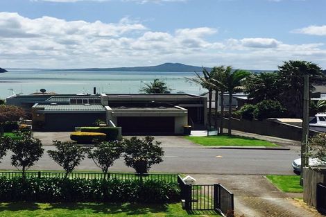 Photo of property in 24 Takutai Avenue, Bucklands Beach, Auckland, 2012