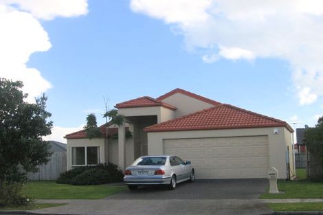 Photo of property in 33 Armoy Drive, East Tamaki, Auckland, 2016