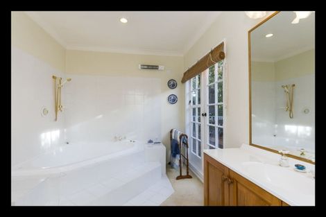 Photo of property in 11 Cockayne Road, Khandallah, Wellington, 6035
