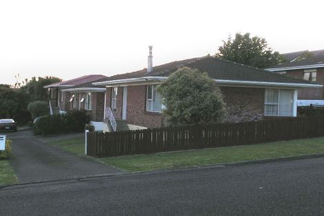 Photo of property in 2/57 Francis Street, Hauraki, Auckland, 0622