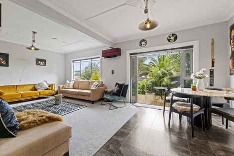 Photo of property in 6 Aratapu Street, Waitara, 4320