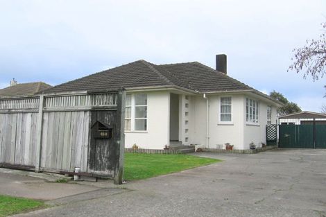 Photo of property in 658 Featherston Street, Roslyn, Palmerston North, 4414