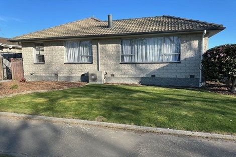 Photo of property in 82 Lowry Avenue, Redwood, Christchurch, 8051