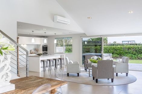 Photo of property in 36 Taumata Road, Omaha, Warkworth, 0986