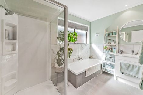 Photo of property in 11 Stanwood Grove, Darfield, 7510