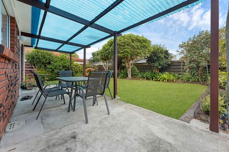 Photo of property in 5 Kirrama Place, Conifer Grove, Takanini, 2112