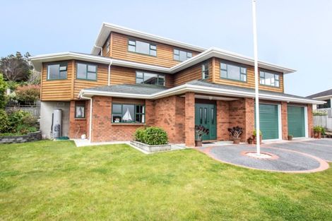 Photo of property in 46 Arahiwi Grove, Tirohanga, Lower Hutt, 5010