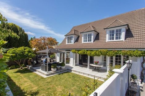 Photo of property in 96 Glandovey Road, Fendalton, Christchurch, 8052