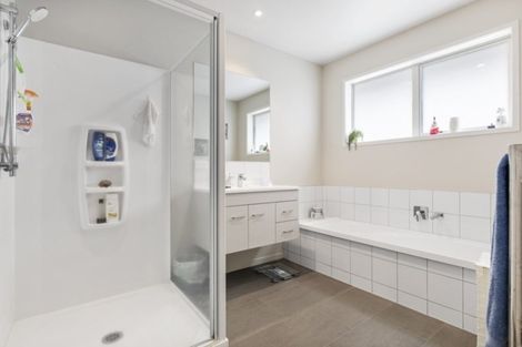 Photo of property in 14 Tuaia Street, Pyes Pa, Tauranga, 3112