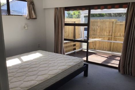 Photo of property in 2/5 Nelson Avenue, Northcote Point, Auckland, 0627